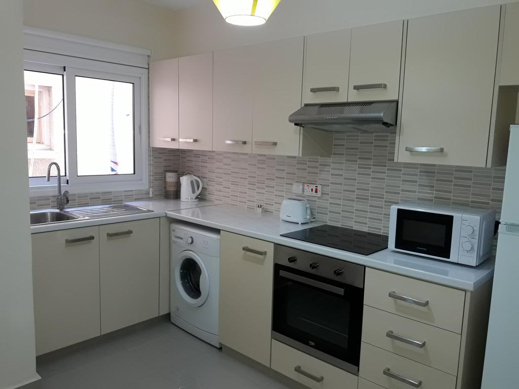 32 Hill Court Apartamento Larnaca Exterior foto