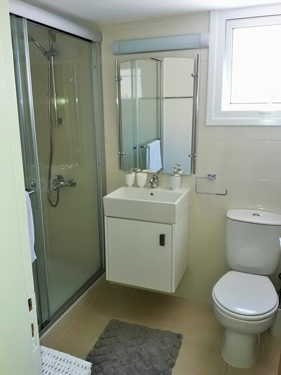 32 Hill Court Apartamento Larnaca Exterior foto